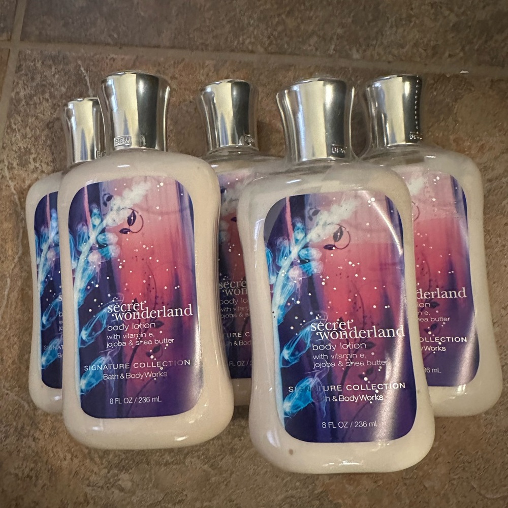 DISCONTINUED and Priced to Sell-Bath & Body Works Secret Wonderland Body Lotion
